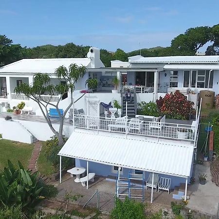 Blue'S Guest House - East London Bonza Bay Exterior foto