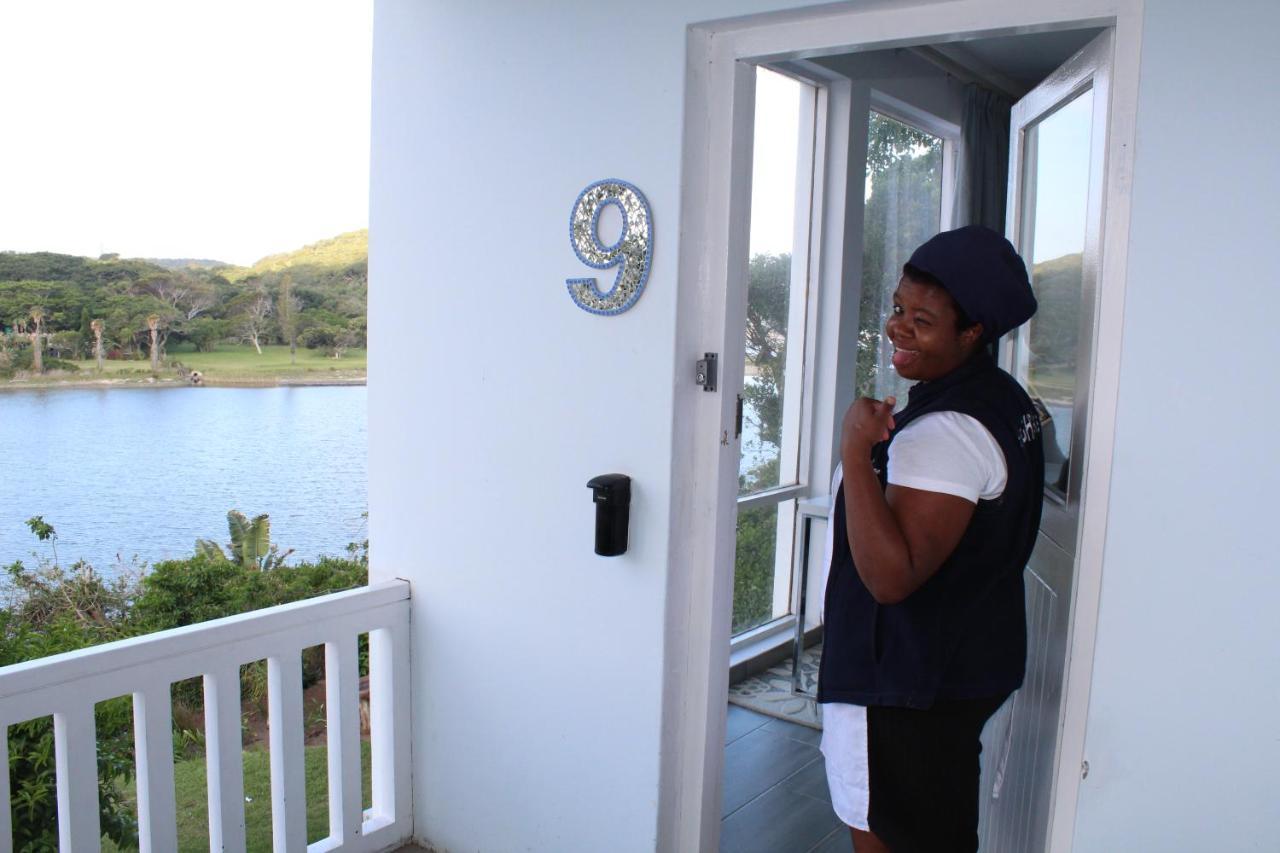 Blue'S Guest House - East London Bonza Bay Exterior foto